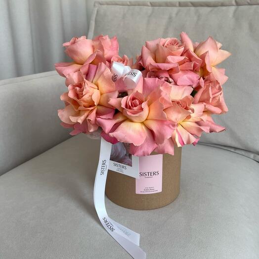 5 Розовых Протей в элегантной коробке